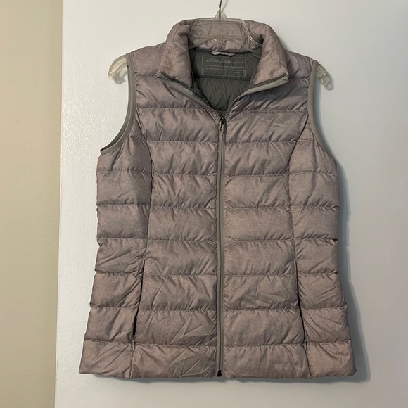 Eddie Bauer Jackets & Blazers - Eddie Bauer B650 Down Puffy Vest.